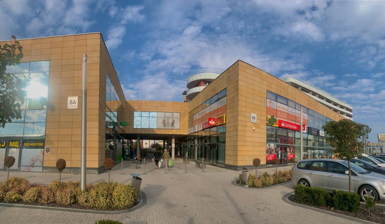 Downtown Family&friends Rzeszow